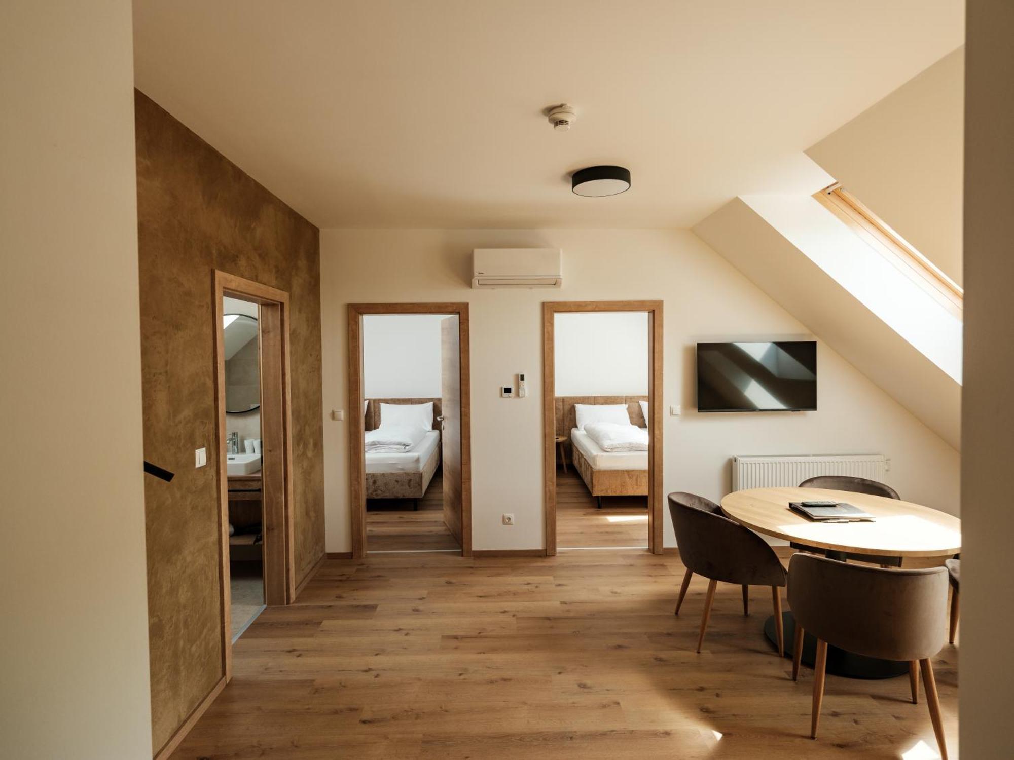 Hotel Neustifter 포이스도르프 외부 사진