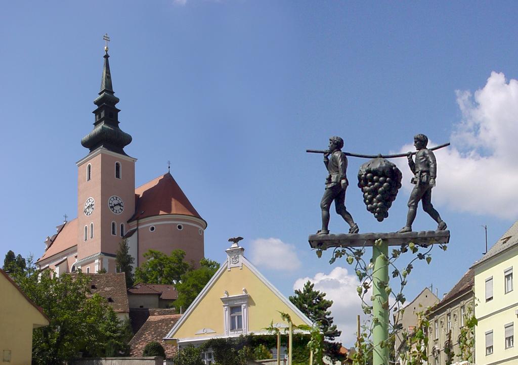 Hotel Neustifter 포이스도르프 외부 사진