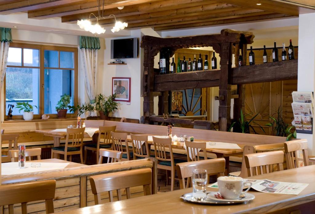 Hotel Neustifter 포이스도르프 외부 사진